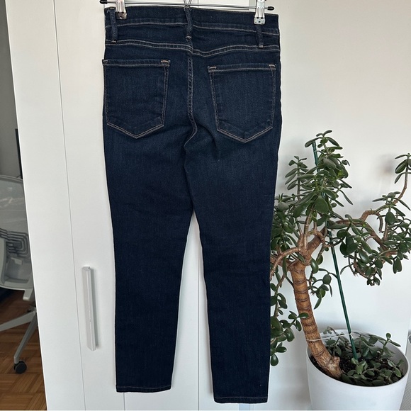 Frame Denim Le Skinny De Jeanne Jeans in Queens Way EUC - Picture 2 of 6